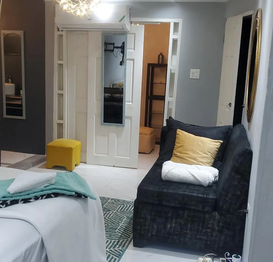 Bahia Suite: The Escape Ocho Rios 0*,